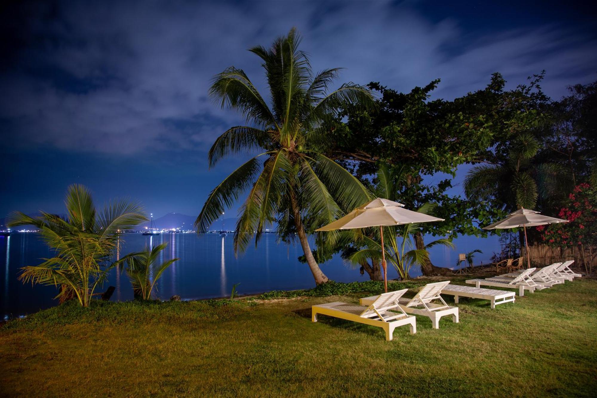 Soul Villas - Beachfront Private Pool Villas, Phuket Nature Retreat Panwa Beach Exteriör bild